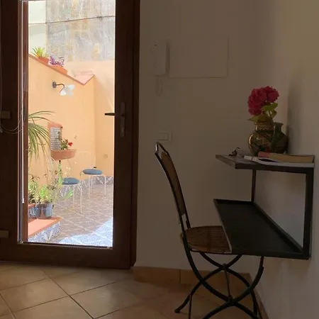 Bed & Breakfast La Stanza In Giardino *